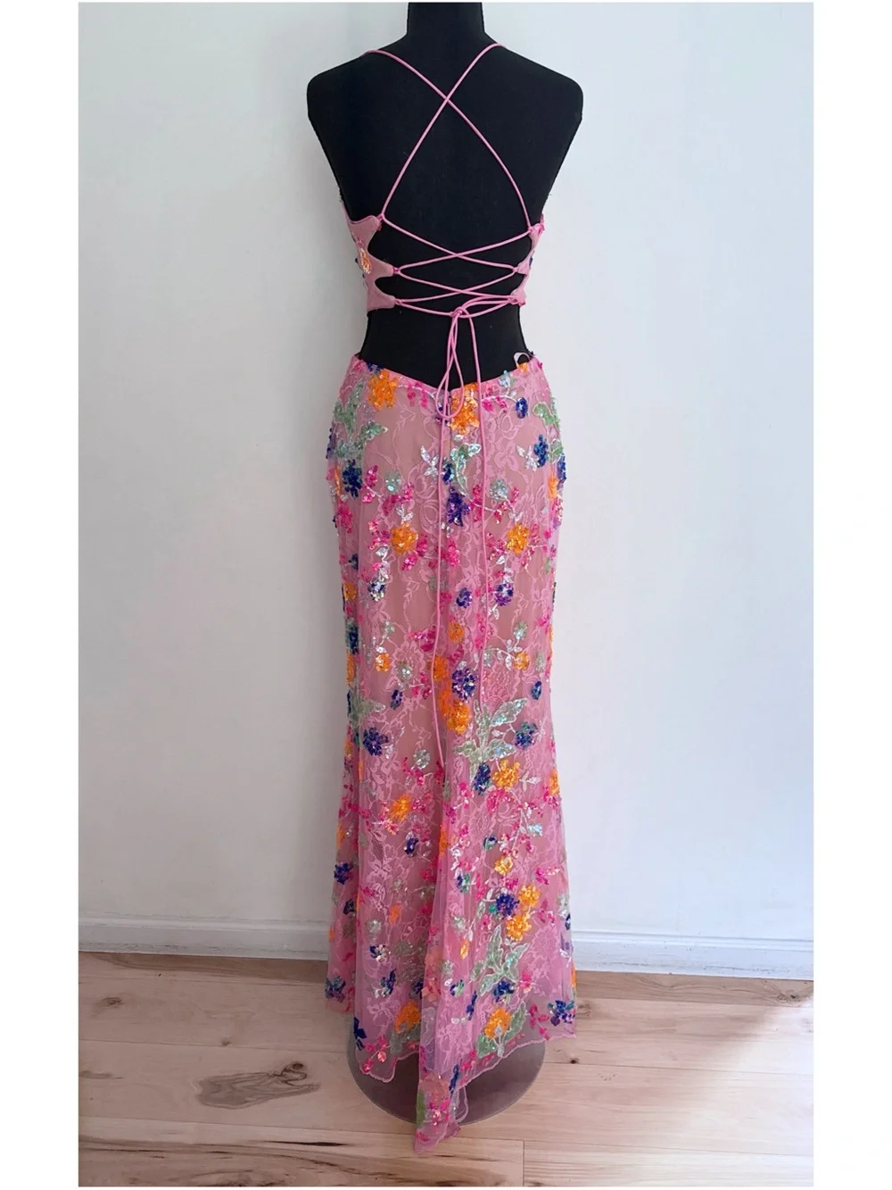 Mac Duggal Pink Floral Sequin Backless Lace-Up Evening Gown Maxi Beaded Dress 6 - Picture 7 of 12